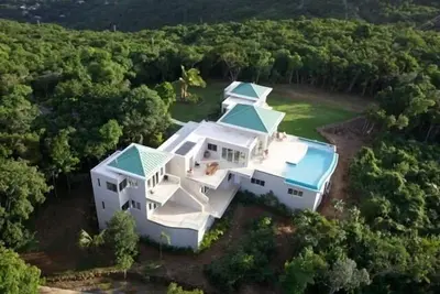 Image de Langarra: Contemporain, domaine vierge avec 2 plages privées, vue sans fin