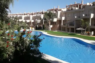 Image de Duquesa Fairways 82, un appartement avec une vue et des installations fabuleuses.