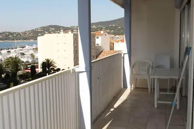 Image de 2 Pieces Avec Vue Mer Proche Commerces Et Plages