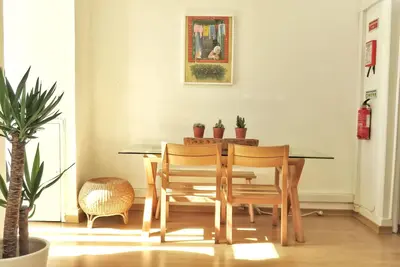 Image de Idéal pour les couples, dans le centre-ville le long de l'Avenida da Liberdade avec A / C