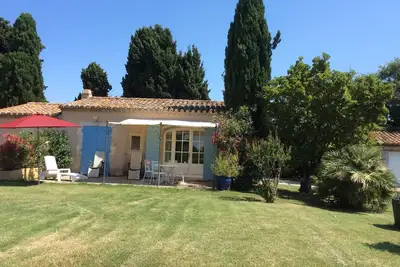 Petit maison dans propriété de 43 hectares