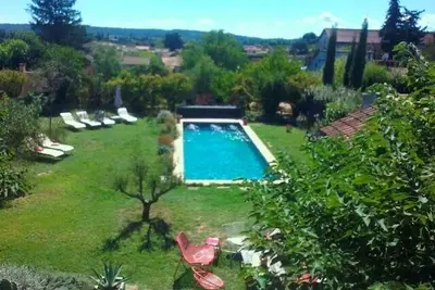 Image de Vaste maison de village, piscine 12x4, terrain 700 m2
