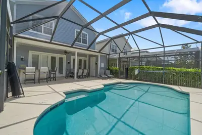 Image de 5/5, piscine privée blindée, barbecue, accès Internet gratuit à 10 km de Disney