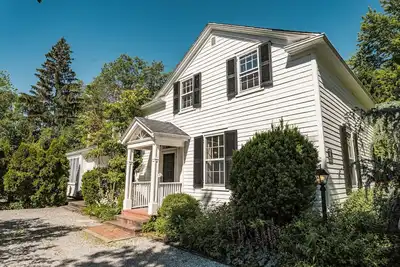 Image de centre historique, promenade aux magasins, théâtre, parcs, barbecue / grill, terrasse, parking, 10 personnes