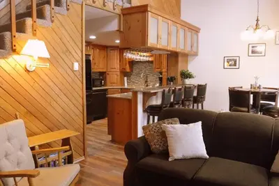Superbe duplex de 3 chambres à coucher et 2 salles de bain