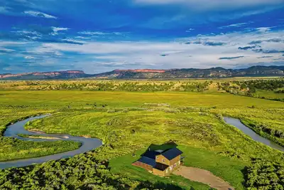 Image de Ranchfront Riverfront luxe isolée sur 9 hectares entre Bryce Canyon et Zion