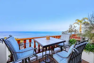 Image de Villa lumineuse et aérée, vue imprenable sur l'océan, voiturette de golf, Wifi