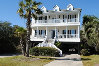 Coquillage: 5 Br / 3 Ba maison à Pawleys Island, pour 12 personnes