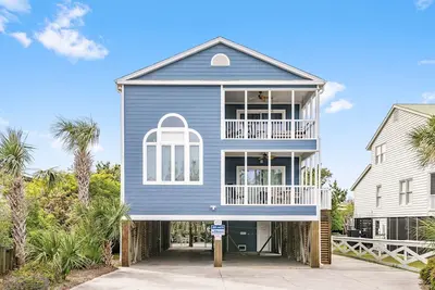 Palmetto Gateway: maison 6 Br / 5 Ba à Pawleys Island, pour 12 personnes