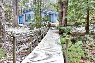 Image de Maison récemment rénovée ~ Retraite isolée de 5 acres ~ Paisible et calme