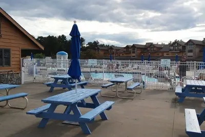 Image de Votre temps à Northern Bay Golfing Sunset Condominium | Tarif spécial pour l'automne