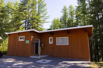 Unité confortable de 2 chambres et 1 salle de bain pouvant accueillir jusqu'à 8 personnes