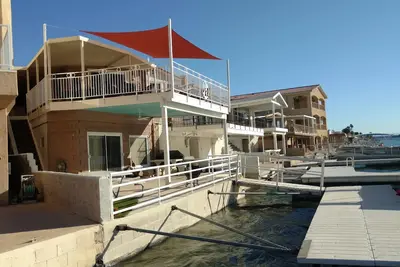 Image de Riverfront Guesthouse sur Parker Strip - quai privé sur la meilleure partie de la rivière!