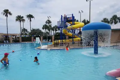 Image de Beach Cottage récemment rénové à 300 pas de la plage. Animaux acceptés!