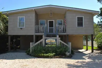 Notre place: 4 Br / 4 Ba maison à Pawleys Island, pour 11 personnes