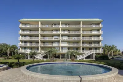 Whitney Parrish 103: 3 Br / 3 Ba condo à Pawleys Island, pour 6 personnes