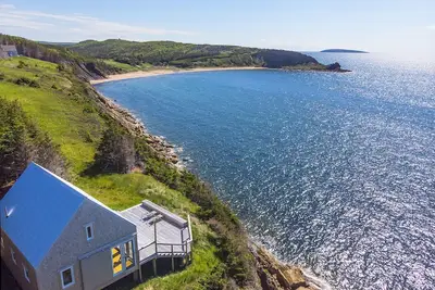 Image de Oceanfront Cottage avec des vues incroyables et terrasse