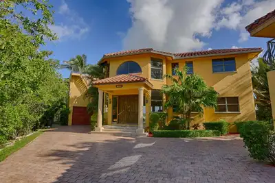 Image de Meilleure maison à Jupiter sur les minutes de l'eau de l'entrée et de la vie nocturne