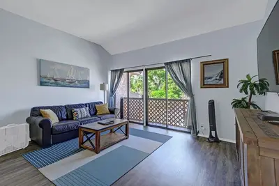 Image de 2 chambres, 1. 75 salles de bain, condo, piscine commune et jacuzzi