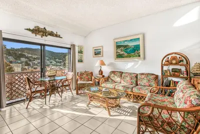 Image de 2 chambres, 1. 75 salles de bain, condo, piscine commune et jacuzzi