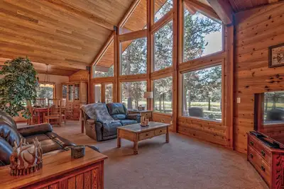 Image de 55905 Wood Duck - Maison lumineuse avec vue sur la rivière Big Deschutes!