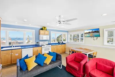 Image de Maison claire et aérée, vue sur la mer / la colline, Wifi, terrasse avant, barbecue