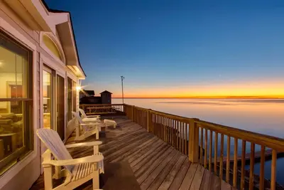 Image de Bord de l'eau / Plage de sable privée / Piscine et club de tennis / Avon Pier / Kayaks / Sup / ping-pong