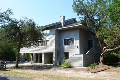 Cedar House: 5 Br / 3 Ba maison à Pawleys Island, pour 10 personnes