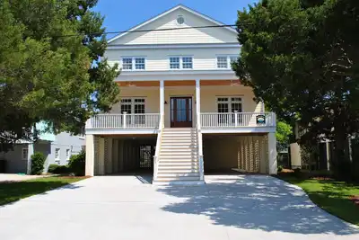 Marsh Mellow: 6 Br / 5. 5 Ba maison à Pawleys Island, pour 14 personnes