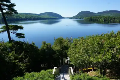 Image de Top O 'The Ridge - Privé, Long Pond, Acadie, Lakefront avec vue spectaculaire