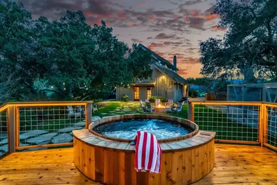 Image de Ballard Canyon Ranch - Belle maison sur 20 acres dans Wine Country