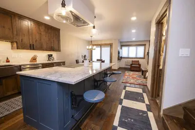 Image de Condo de luxe avec 2 chambres et 2 salles de bain