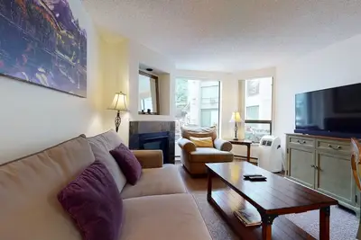 Image de Mise à jour Ground Floor Condo à La Marquise sur Blackcomb