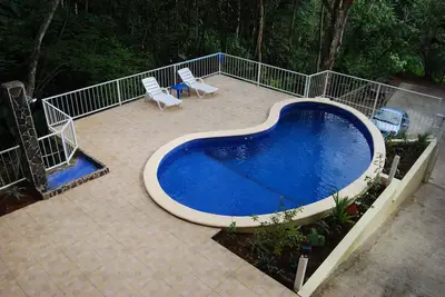 Image de Villa Vista Verde dans la verdoyante forêt tropicale du Costa Rica près de la plage