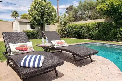 Image de Incroyable! * Vieille ville * Maison de destination 5 étoiles * Piscine * Salle des médias * Tout ce dont nous avons besoin c'est vous!