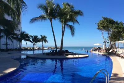 Image de 5 étoiles en bord de mer Villa Magna Condo 3 Chambre 3 Salle de bain Pour 6 personnes