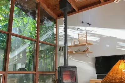 Image de Lake Naomi Cottage Près du lac et de la piscine