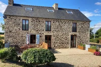Image de Ferme rénovée bien équipée avec wifi