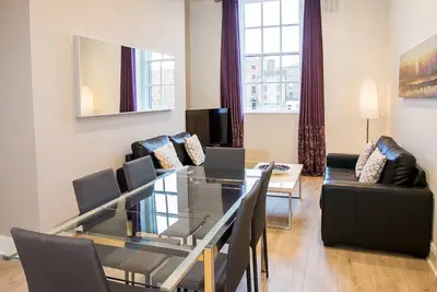 Image de Temple Bar Wellington Quay Appartement moderne avec 3 chambres et 2 salles de bain - 9 personnes
