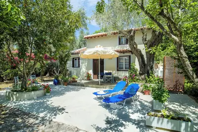 Image de Christina Cottage près de la plage de Stafylos