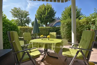 Image de calme, centre u. Appartement près de la plage, terrasse, parking privé, wifi