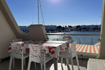 Image de marina appartement port camargue vue port mer commune du grau du roi