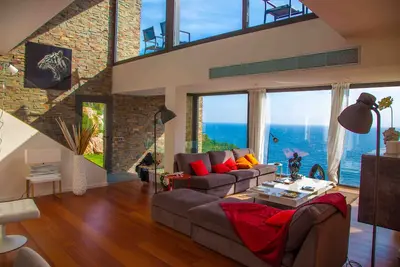 Image de Villa grand standing 470 m2, face à la mer 1ère ligne