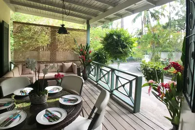 Image de Villa dans un jardin idyllique, 3 chambres, privée, 1 min de marche de la plage
