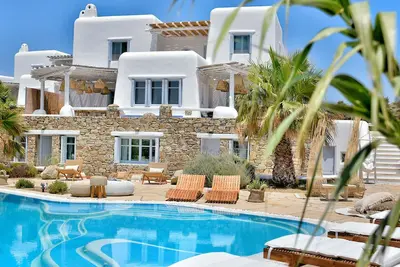 Image de Villa Ioli avec piscine privée et vue sur la mer