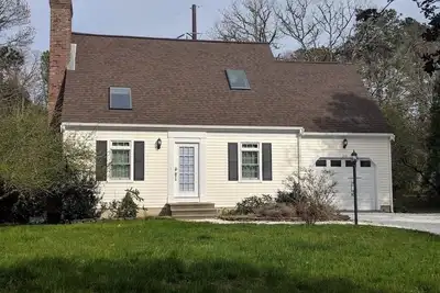 Image de Promenez-vous à Nickerson, au sentier ferroviaire Cape Cod, aux plages océan / étang et à Cobie's!