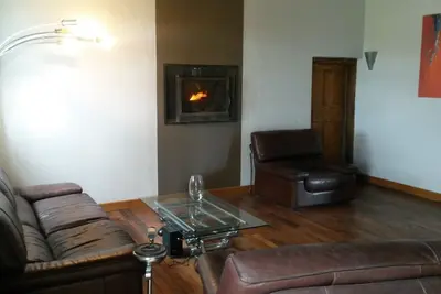 Image de Maison de charme 135m2 av terrain clos. lieu calme et chiens acceptés