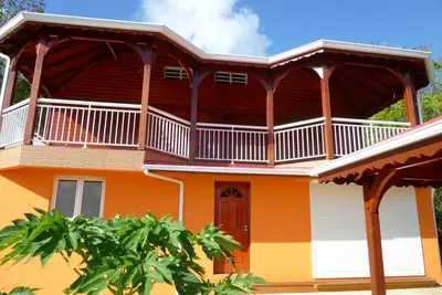 Image de Joli bas de Villa avec son kiosque