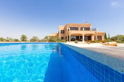 grande villa avec piscine, vue sur la réserve naturelle de Cabrera et la mer & WiFi