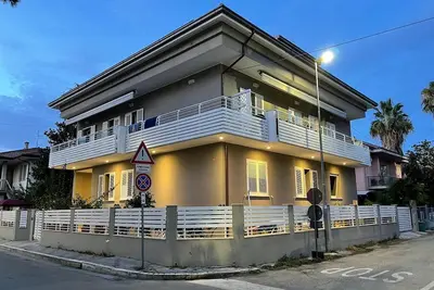 Image de Apartments with garden 70 mt from the sea with free Beach service